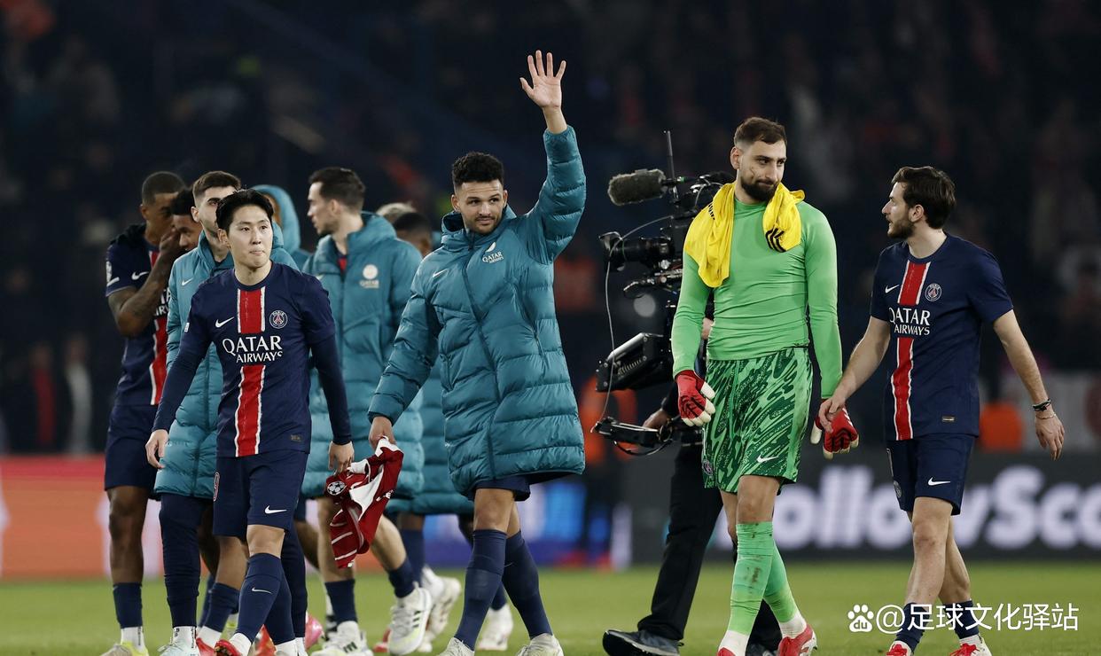 开云体育官方入口-包含转折点！巴黎圣日耳曼伤情更新，法甲转会期攻防权衡，管理层满意，轮换策略成焦点的词条